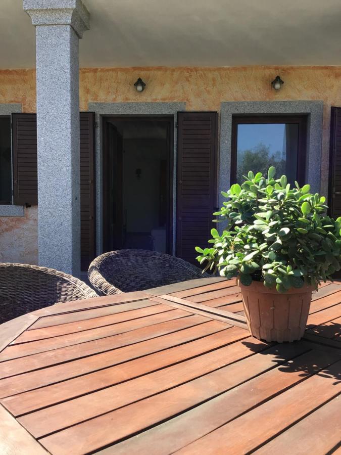 Agriturismo Lu Stabbiacciu Aglientu Exteriör bild
