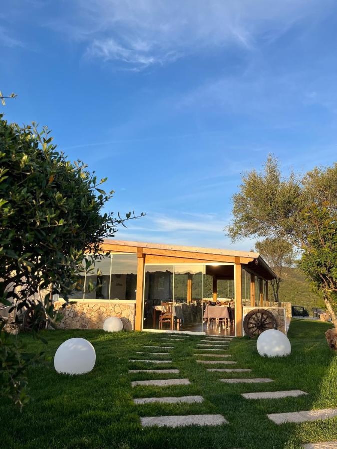 Agriturismo Lu Stabbiacciu Aglientu Exteriör bild